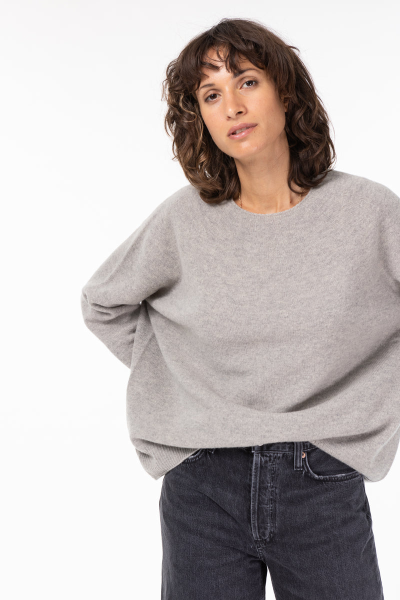 Fine Wool Crew Neck Pull / PAS DE CALAIS