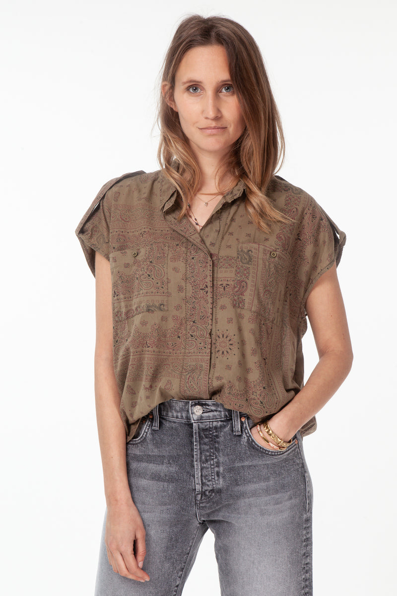 718 Lucie Chemise Sans Manches / AMOUR